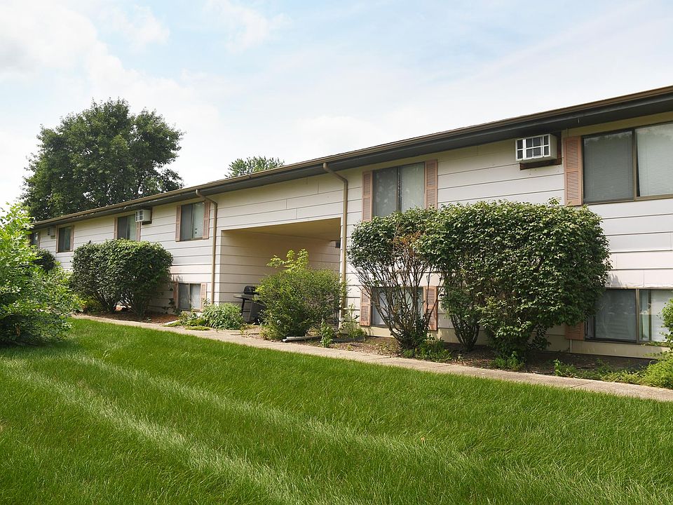 1st image of 314 NW Chapel Dr #1