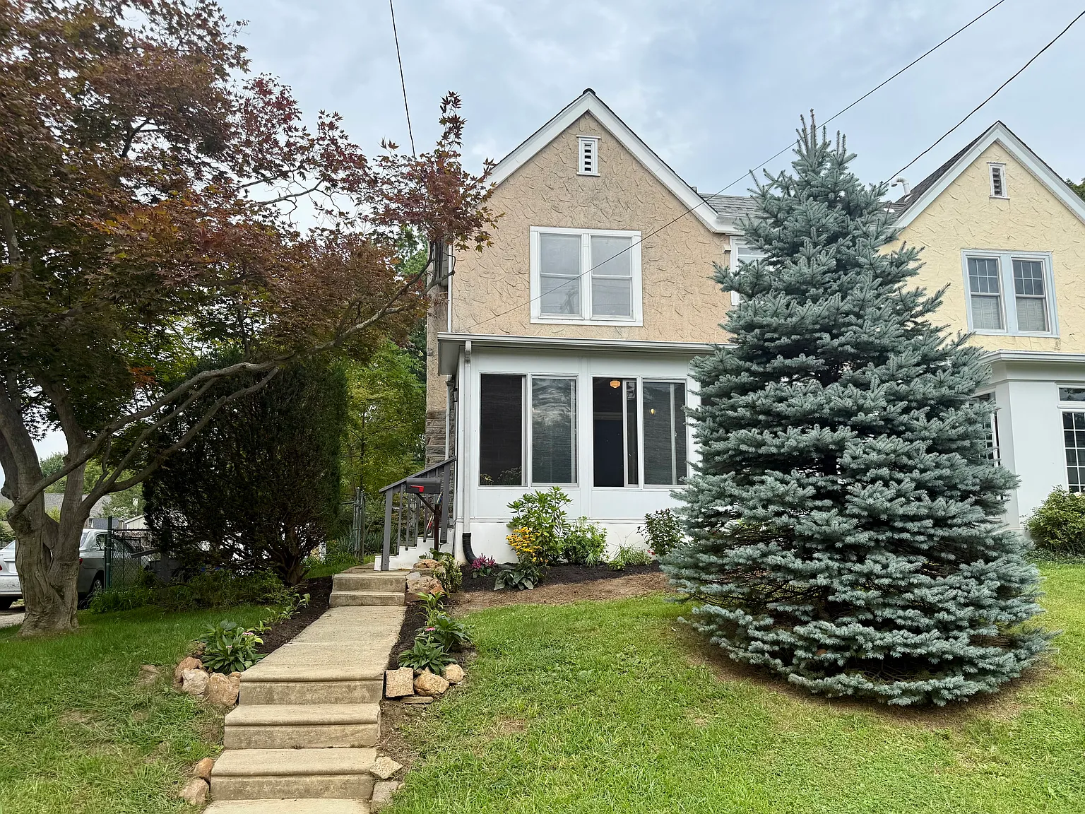 3 bed, 1576 sqft, $3,200 — Photo 1