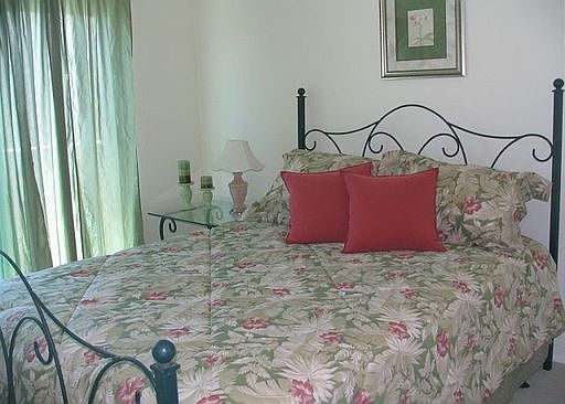 4th image of 118 43rd St #1