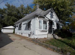 319 Newell St, Waterloo, IA 50703