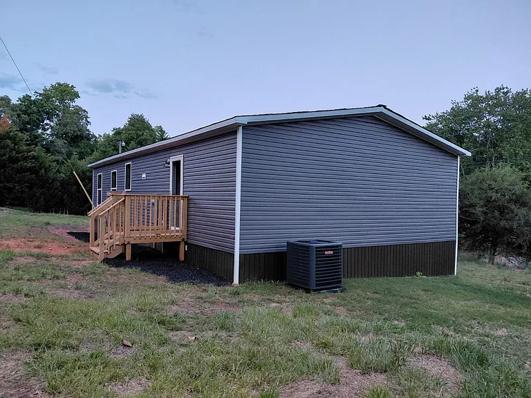 245 Crystal Ln — Photo 11