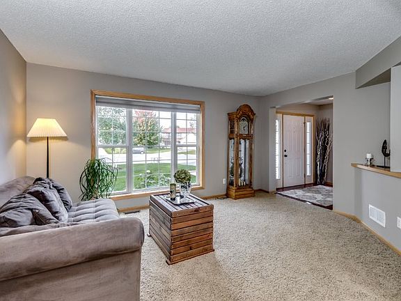 5th image of 26425 Windrose Ct