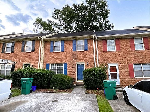 2nd image of 1038 Westfield Trce SE