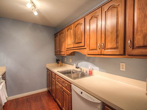 5th image of 9310 W Forest Home Ave #205