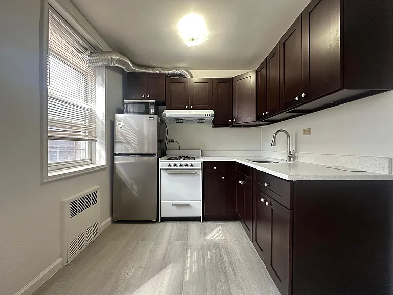 Beech Ave — Photo 2