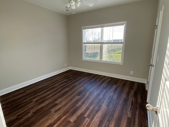 4th image of 1040 Glenkirk Dr #C
