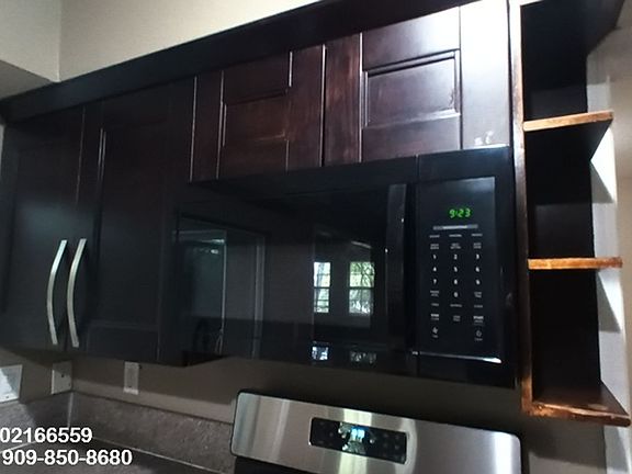 3rd image of 415 N Platina Dr