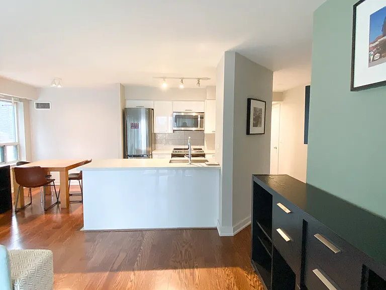 255 Richmond St E #1504 — Photo 10