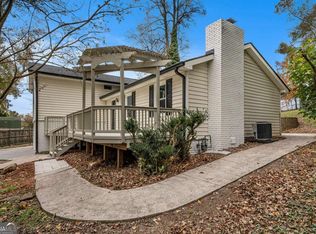 2088 E Cherokee Dr, Woodstock, GA 30188