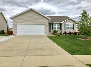 813 NW Prairie Creek Dr, Grimes, IA 50111
