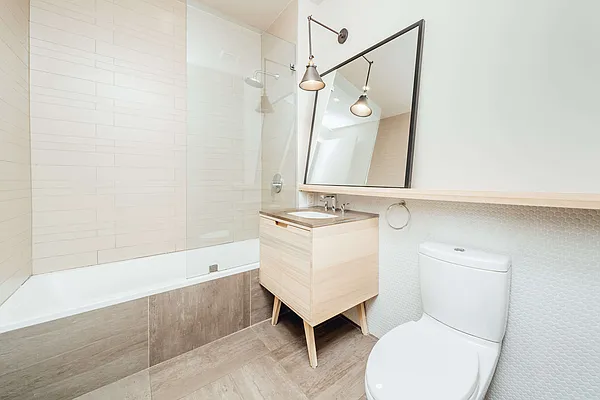 Rented by Nooklyn NYC LLC | media 45