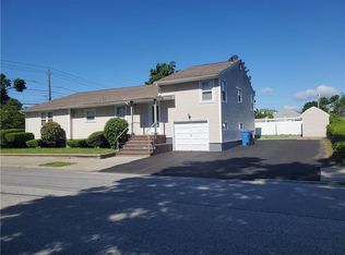 143 Auburn St, Cranston, RI 02910