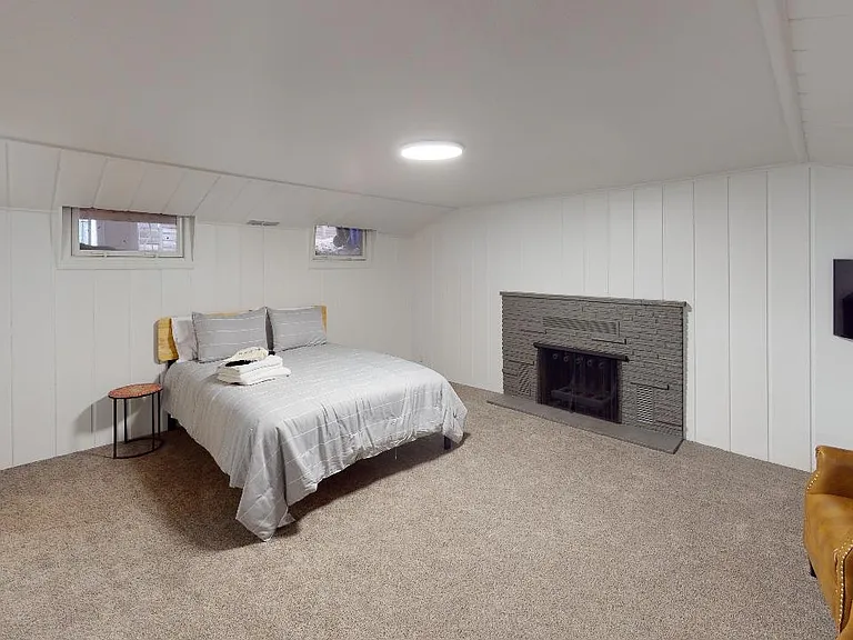 821 Flormann St — Photo 10