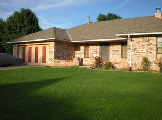 2002 Bonnycastle Ln, Yukon, OK 73099