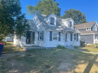 38 Wankinquoah Ave, Wareham, MA 02571