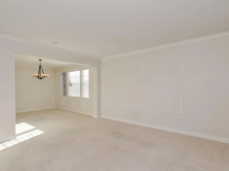 8512 Mesa Verde Dr — Photo 15