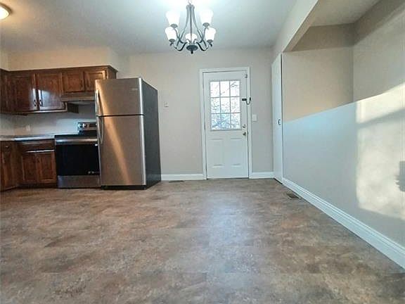 5th image of 809 Britany Dr