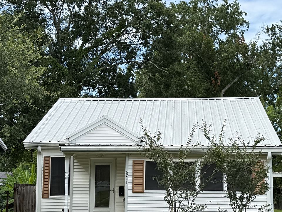 1st image of 311 Oak St