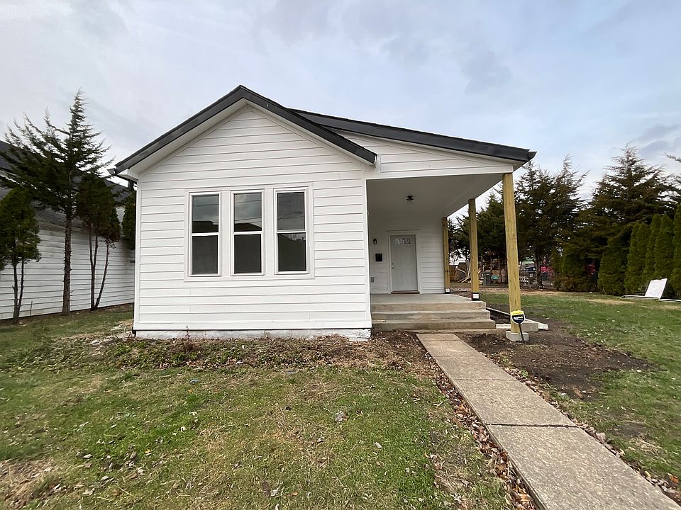 1st image of 940 Woodlawn Ave