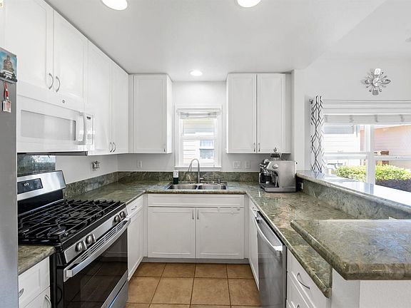4th image of 742 Cottage Ct