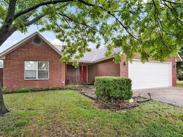 1109 S Mockingbird Ln, Skiatook, OK 74070