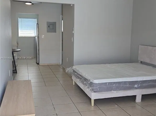 934 Meridian Ave, Miami Beach, FL