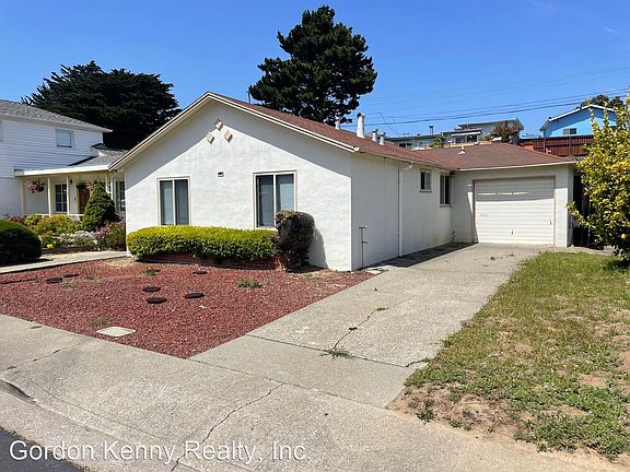 2nd image of 112 Cuesta Dr