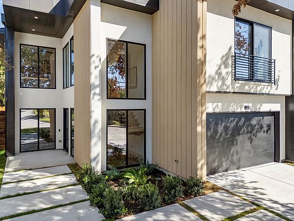 4th image of 7718 Roper St