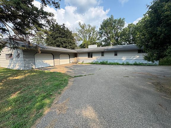2nd image of 9149 Meadowview Rd