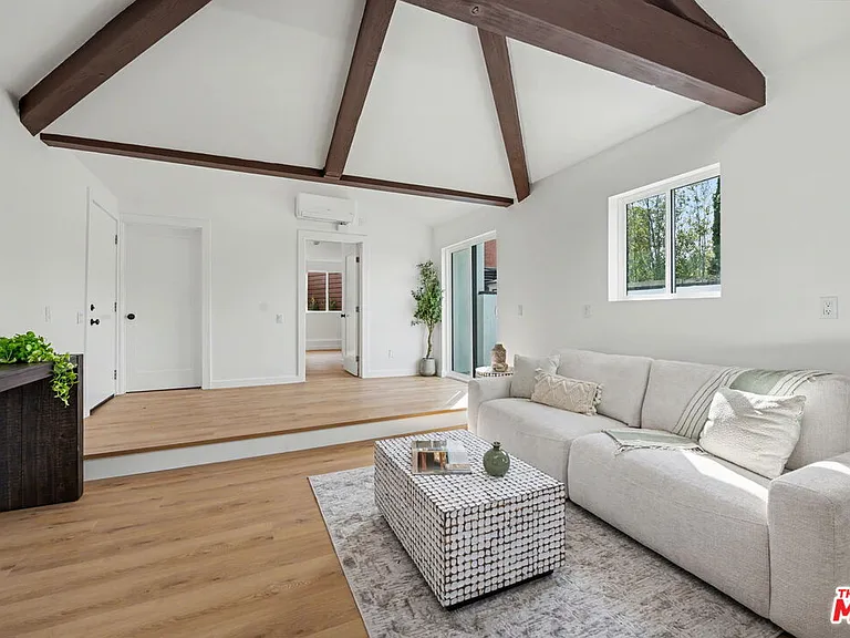 2831 Overland Ave — Photo 35