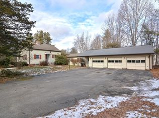 196 Brooks Rd, Templeton, MA 01468