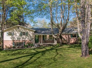 21326 Cavalier Cir, Bristol, VA 24202