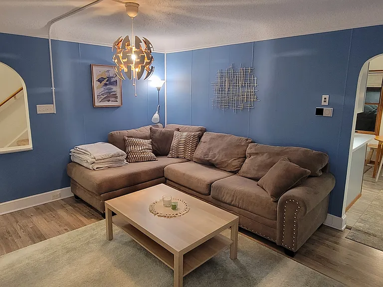 38 Cato Ave — Photo 16