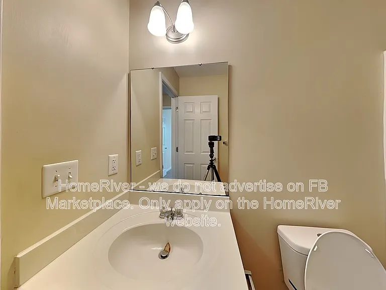 675 Talisman Dr — Photo 19
