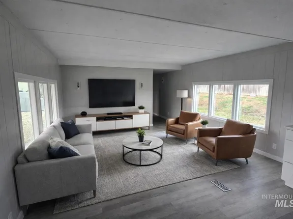 5015 E Ustick Rd Trailer 172, Caldwell, ID 83605