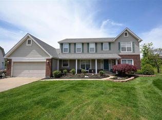 5 Lake Shore Cir, Lake Saint Louis, MO 63367