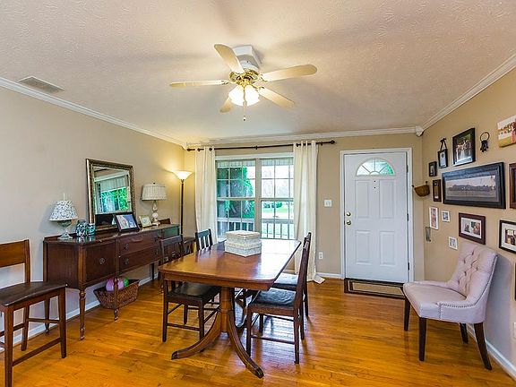 5th image of 1001 Diamond Brook Dr