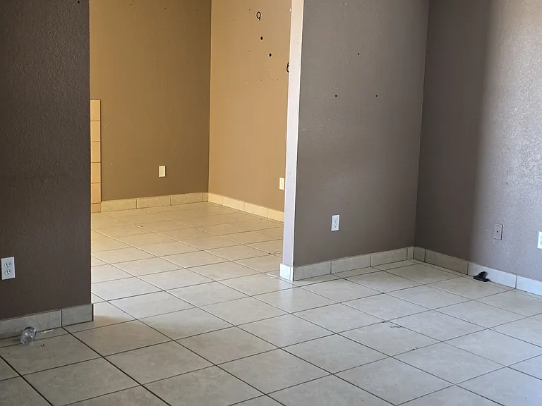 8100 Hemlock Ave #A — Photo 12