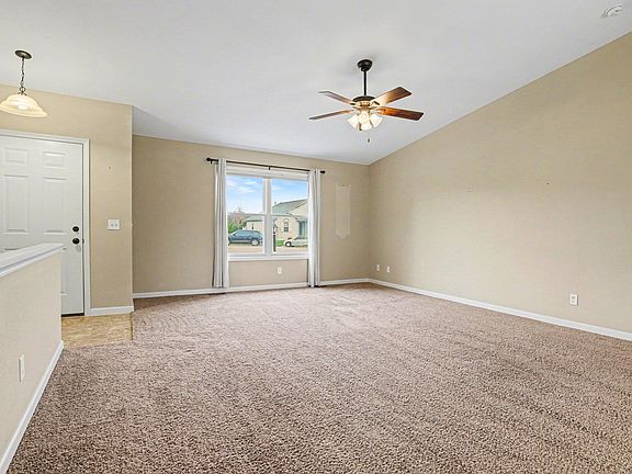 4th image of 1107 Park Meadows Dr
