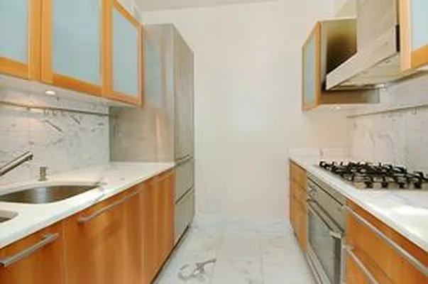 Rented by Douglas Elliman | media 13