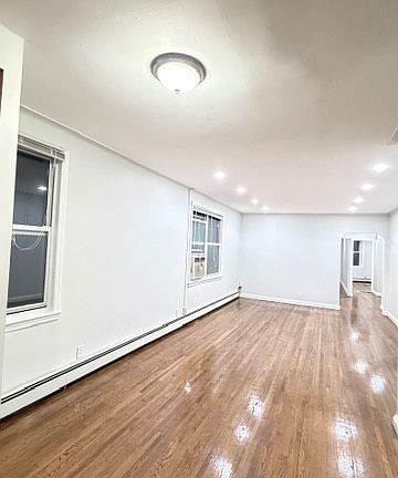 5th image of 1723 Crosby Ave #2A