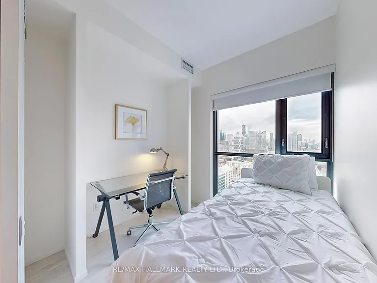 159 Dundas St E #2906 — Photo 10