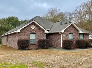 117 E Sunnybrook Rd, Carriere, MS 39426