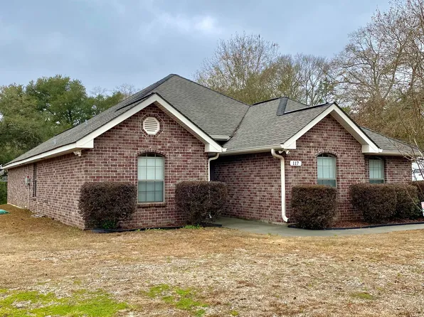 117 E Sunnybrook Rd, Carriere, MS 39426