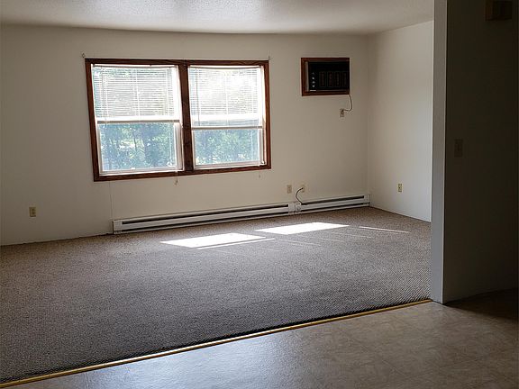 3rd image of 424 1st Ave NW APT 7