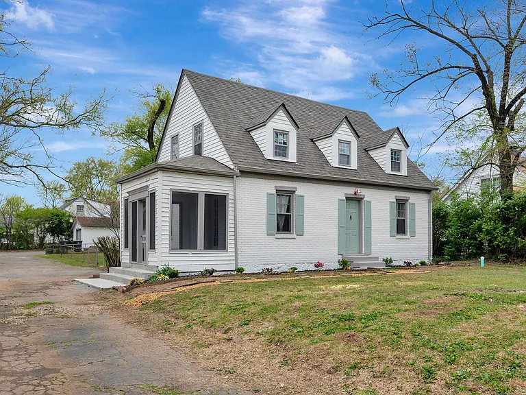 266 Neelys Bend Rd — Photo 1