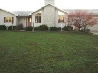 1740 Colwood Rd, Caro, MI 48723