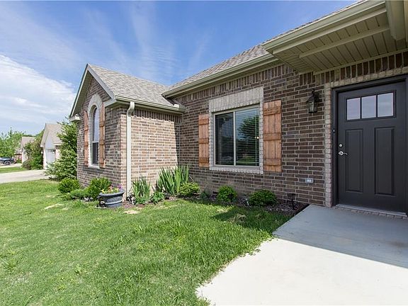 3rd image of 474 Oxen Ln