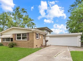 223 Roberta Ln, Chicago Heights, IL