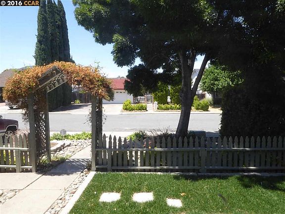 3rd image of 3033 Enea Way